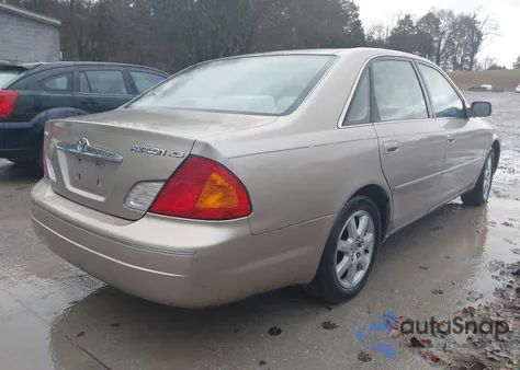 2000 Toyota Avalon Xls z USA, uszkodzony, nr VIN 4T1BF28B8YU100680